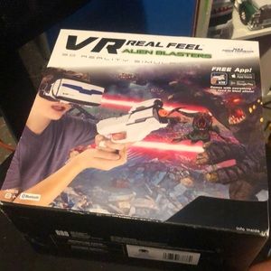 VR real feel alien blasters